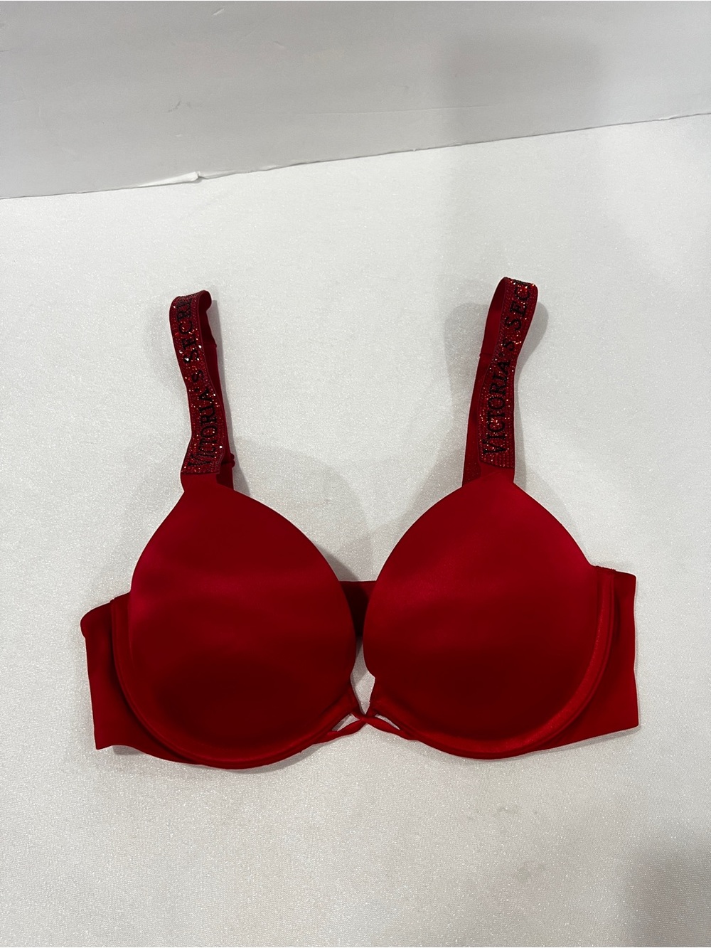Victoria's Secret Bombshell Add-2-cups Shine Strap Push-Up Bra Size 32B Red